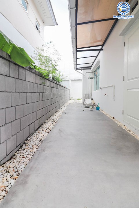 *****บ้านเดี่ยวมือสองย่านกรุงเทพฯ ม.เดอะซิตี้ พหลโยธิน หลังมุม! เนื้อที่กว้าขวางสุดถึง 57.8 ตร.ว. ฟังก์ชันจัดเต็ม 3 ห้องนอน 3 ห้องน้ำ 2 ที่จอดรถ แถมฟรี! 6 เครื่องปรับอากาศ, 3 เครื่องทำน้ำอุ่น ฯลฯ  บนทำเลเยี่ยม ใกล้รถไฟฟ้าสายสีเขียว "สถานีคลองสาม" (ส่วนต่อขยาย) และทางด่วน "รามอินทรา-อาจณรงค์"